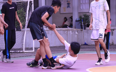 SMKN 64 JAKARTA : Simak Keseruan Lomba Classmeeting, Pacu Sportivitas Siswa Dalam Berkompetisi